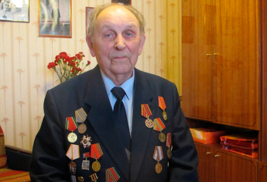 E P Ledenev 1